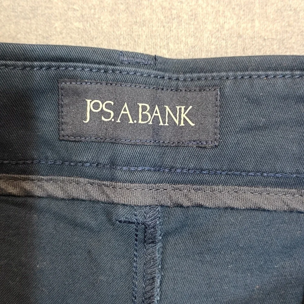 Jos A Bank Mens Size 34 Navy Blue Tailored Fit Stretch Twill Chino Shorts NWT